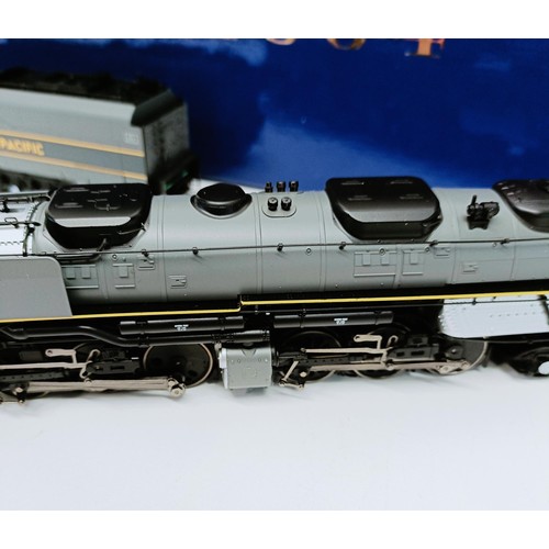 107 - A Genesis HO gauge 4-6-6-4 locomotive and tender, No G9133, boxed  Provenance: From a vast single ow... 