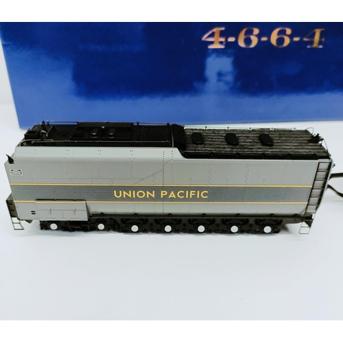 107 - A Genesis HO gauge 4-6-6-4 locomotive and tender, No G9133, boxed  Provenance: From a vast single ow... 