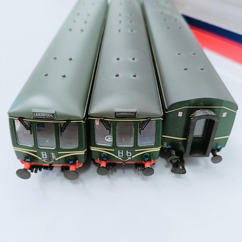 112 - A Bachmann OO gauge three car set, No 32-913, boxed Provenance: From a vast single owner collection ... 