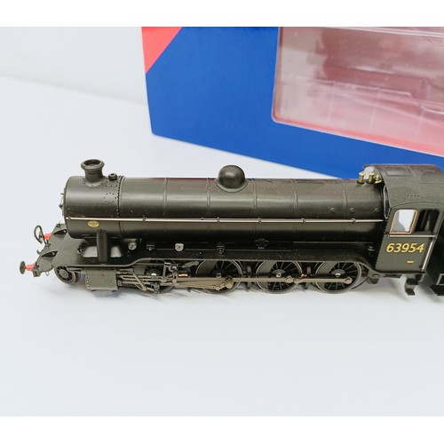 114 - A Heljan HO gauge 2-8-0 locomotive and tender, No 6603911, boxed  Provenance: From a vast single own... 