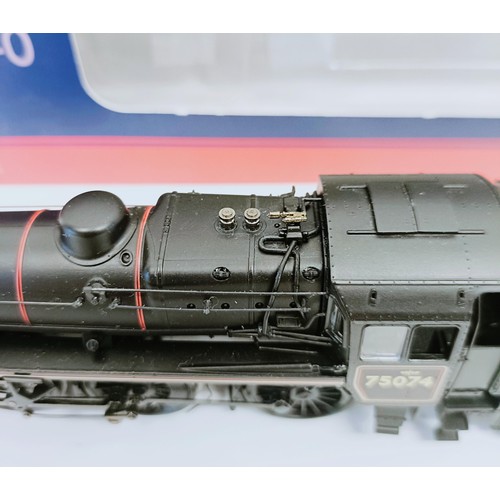 115 - A Bachmann OO gauge 4-6-0 locomotive and tender, No 31-117DC, boxed  Provenance: From a vast single ... 