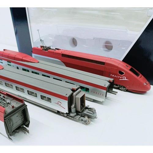 119 - A Lima four car train set, No HL2001, boxed  Provenance: From a vast single owner collection of OO g... 