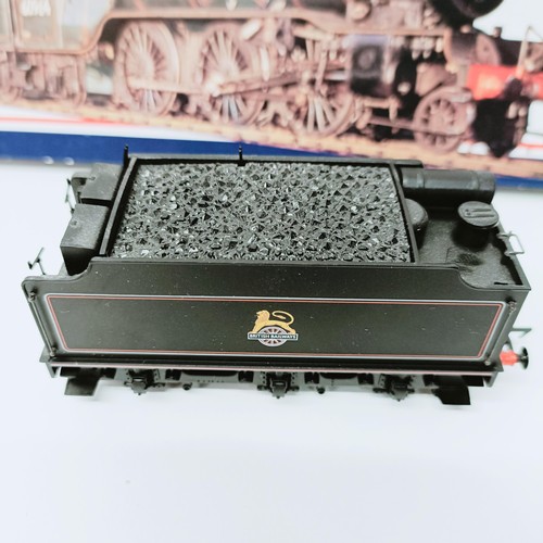 199 - A Bachmann OO gauge 2-6-2 locomotive and tender, No 31-553, boxed Provenance: From a vast single own... 