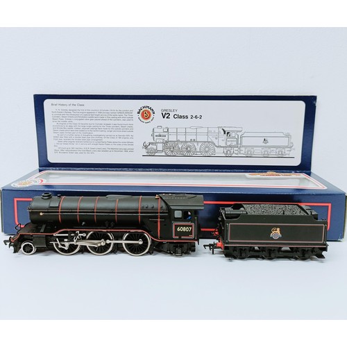 199 - A Bachmann OO gauge 2-6-2 locomotive and tender, No 31-553, boxed Provenance: From a vast single own... 