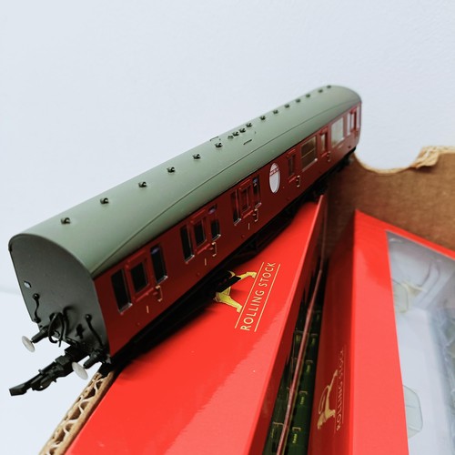 205 - A Hornby carriage, No R4251, R4575, R4519, R4720, R43428, R4538, R4318A, R4319B, R4297A, R4337, R417... 