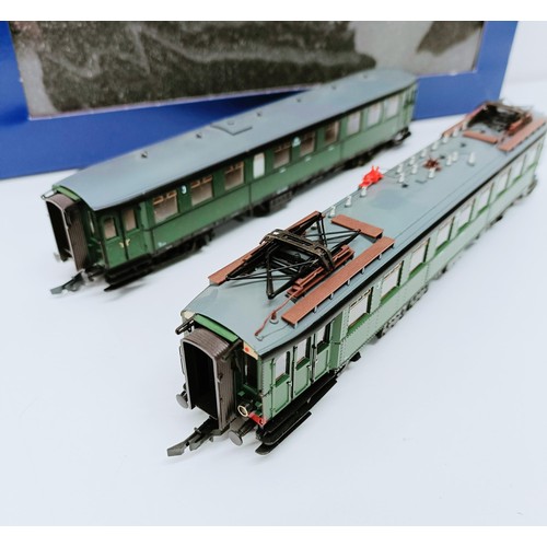 238 - A Roco HO gauge two car train set, No 63141, boxed  Provenance: From a vast single owner collection ... 