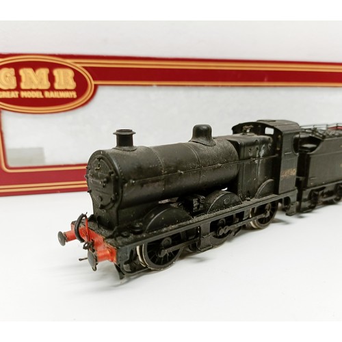 243 - An Airfix OO gauge 0-6-0 locomotive and tender, No 54123-9, boxed  Provenance: From a vast single ow... 