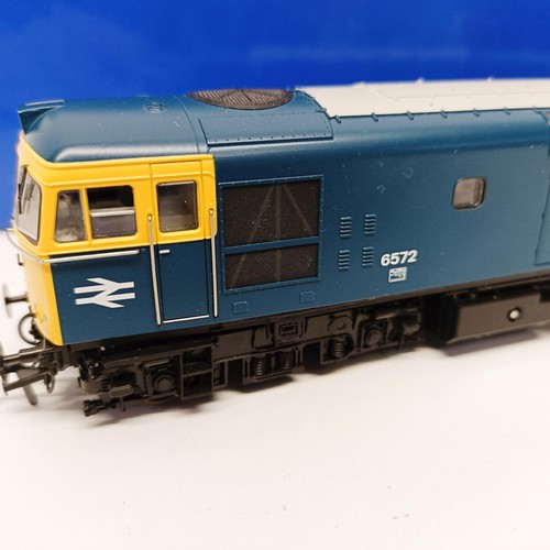 263 - A Heljan OO gauge locomotive, No 3311, boxed  Provenance: From a vast single owner collection of OO ... 