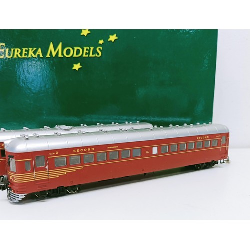 264 - A Eureka Models two car train set, No 620/7202, boxed  Provenance: From a vast single owner collecti... 