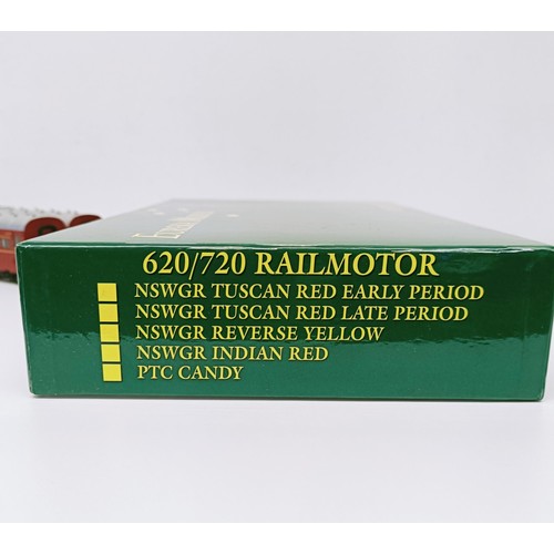 264 - A Eureka Models two car train set, No 620/7202, boxed  Provenance: From a vast single owner collecti... 