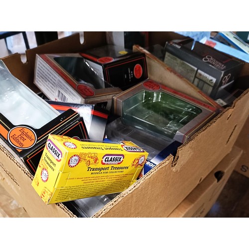 281 - Assorted die-cast buses, various makes and models, and large collection of empty boxes (10 boxes)  P... 