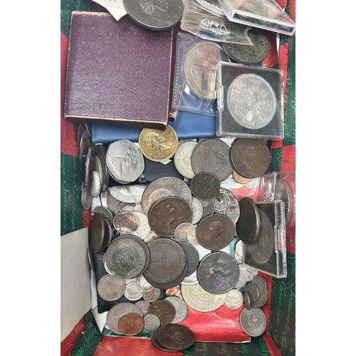 620 - Assorted commemorative and other coins