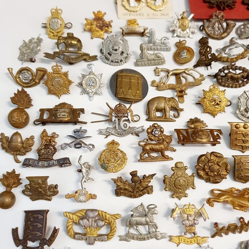 533 - Assorted military badges