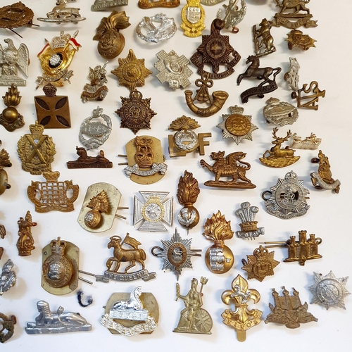 533 - Assorted military badges