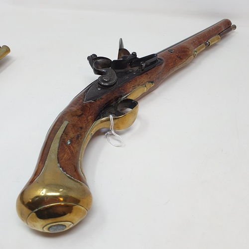 552 - A George III Tower flintlock pistol, the 30.5 cm barrel having a breech with proof stamps, the lock ... 