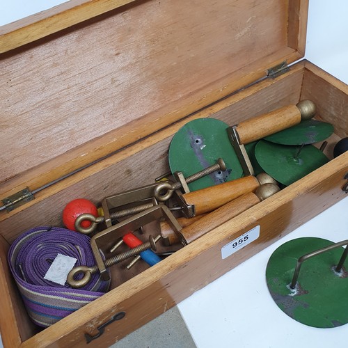 770 - An Ayres International Table Croquet set, boxed, 38 cm wide