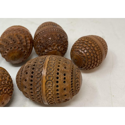 769 - Six carved coquilla nuts (6)