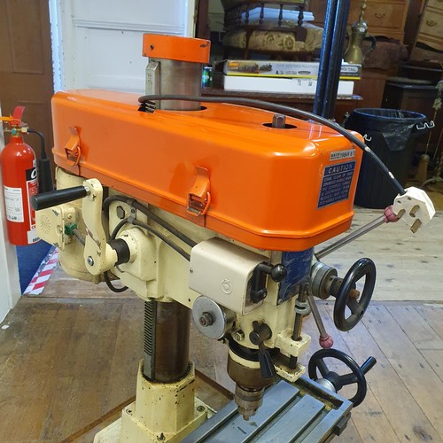 553 - A Marco Minor Mill/Drill, 11 Speeds, with a plaque Date of MFG 1984 
Note:  Due to the weight of thi... 