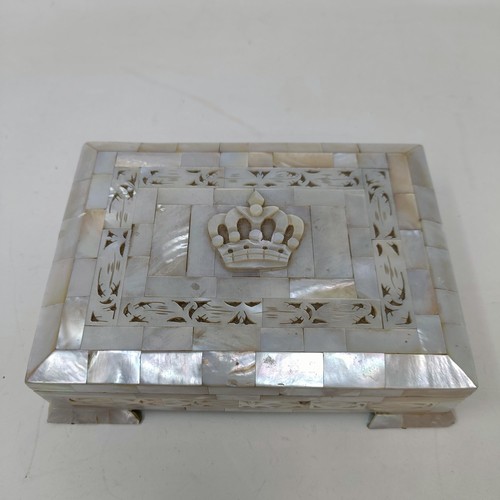 607 - A mother of pearl decorated card box, 17 cm wide