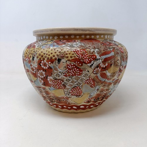 696 - A Japanese Imari plate, 31 cm diameter, and assorted Asian ceramics (box)