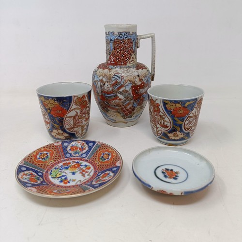 696 - A Japanese Imari plate, 31 cm diameter, and assorted Asian ceramics (box)