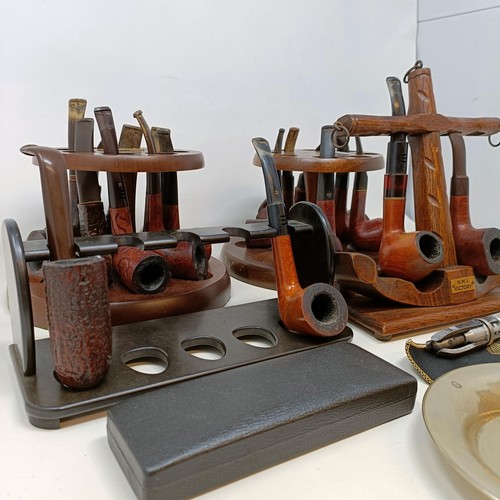 699 - A mahogany pipe stand, assorted pipes and related items (box)