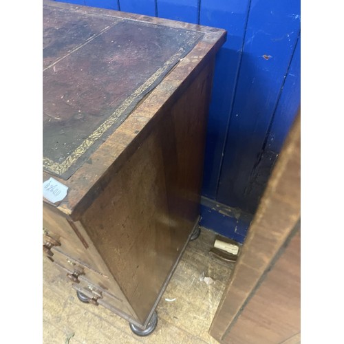 956 - A late 19th century mahogany kneehole writing desk, of nine drawer configuration, 105 cm wide