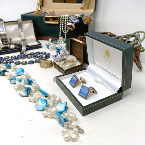 807 - Assorted costume jewellery (box)