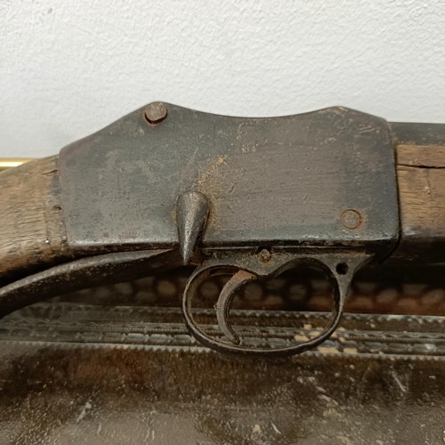 813 - ***Withdrawn***A Henry style training rifle