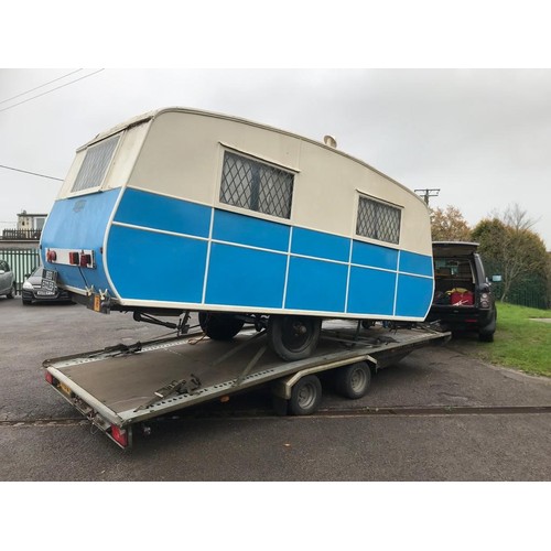 533 - A 1933 vintage Eccles No 35 caravan, affectionately known as Lady Eccles, first owner was owner was ... 