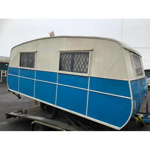 533 - A 1933 vintage Eccles No 35 caravan, affectionately known as Lady Eccles, first owner was owner was ... 