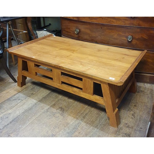 38 - A Finnish teak coffee table, 125 cm wide