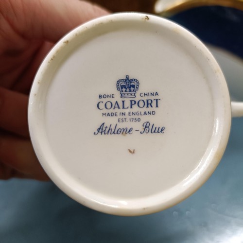 620A - A Coalport Athlone Blue pattern part dinner service, and a tray (box)