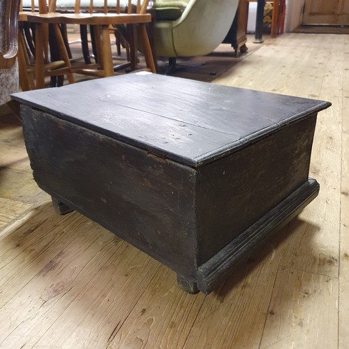 899 - An oak bible box, 60 cm wide