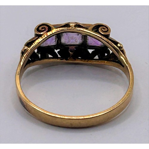 107 - An 18ct gold and amethyst ring, ring size P