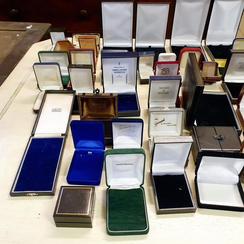 182 - Assorted jewellery boxes