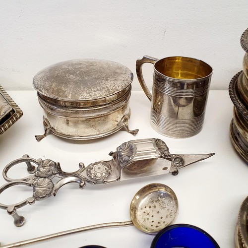 279 - A George V silver mug, 2.3 ozt, a circular silver box, and assorted silver plate (box)