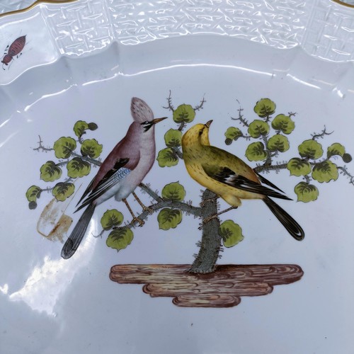 500 - An extensive Meissen Augustus Rex Ornithological dinner service, decorated exotic birds, insects and... 