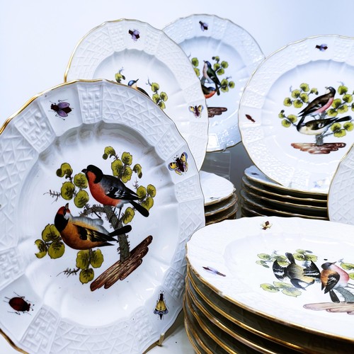 500 - An extensive Meissen Augustus Rex Ornithological dinner service, decorated exotic birds, insects and... 