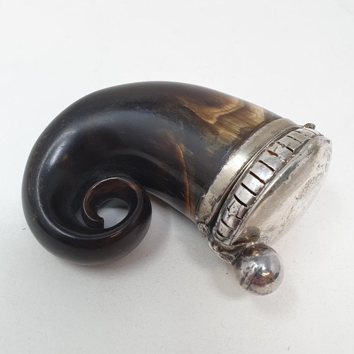 314 - A 19th century Scottish horn snuff mull, with a silver coloured metal mount, 8 cm wide