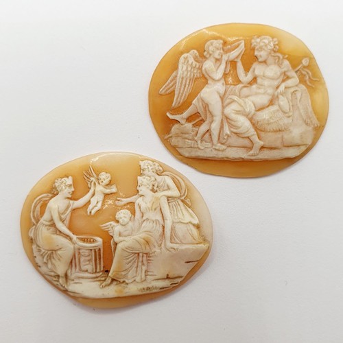 159A - A cameo, decorated classical scene, 25 x 30 mm approx., and another (2)

Provenance: From a local de... 