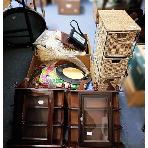 585 - A pair of mahogany wall shelves, a quantity of handbags and purses, and assorted other items (qty)