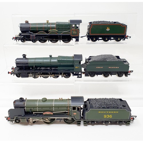 1 - A Hornby OO gauge 4-6-0 locomotive and tender, No R2086, a Hornby 4-4-0 locomotive and tender, No R1... 