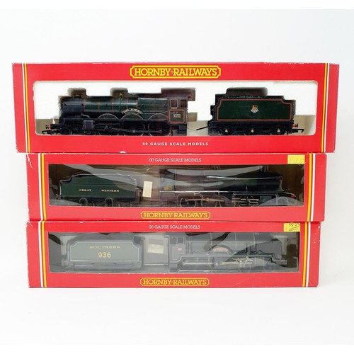 1 - A Hornby OO gauge 4-6-0 locomotive and tender, No R2086, a Hornby 4-4-0 locomotive and tender, No R1... 