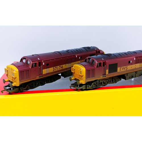 26 - A Hornby OO gauge two car set, No R2255A, boxed
Provenance: Deceased single owner collection from St... 