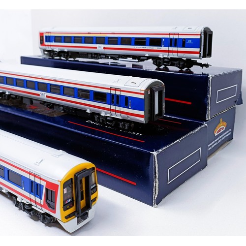 38 - A Bachmann OO gauge three car set, No 31-512 boxed
Provenance: Deceased single owner collection from... 