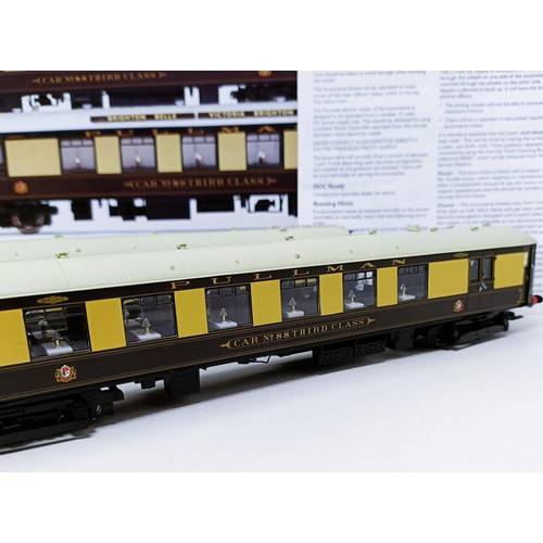 46 - A Hornby OO gauge two carriage set, Brighton Belle 1934, No R2987 boxed Provenance: Deceased single ... 