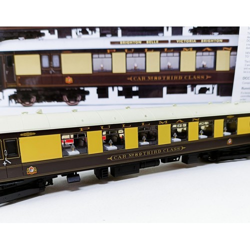 46 - A Hornby OO gauge two carriage set, Brighton Belle 1934, No R2987 boxed Provenance: Deceased single ... 