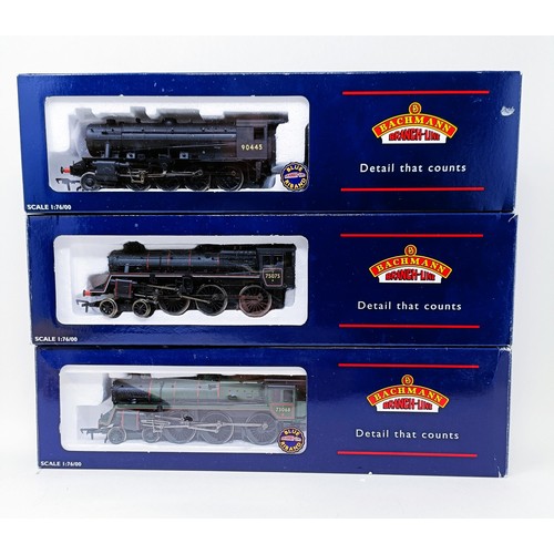 49 - A Bachmann OO gauge 4-6-0 locomotive and tender, No 32-500, No 32-252 and No 31-105A, all boxed (3)
... 