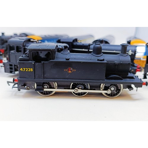 50 - A Hornby 4-6-2 locomotive and assorted other locomotives and tenders, all unboxed (13)
Provenance: D... 